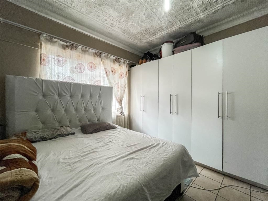 2 Bedroom Property for Sale in Rosettenville Gauteng