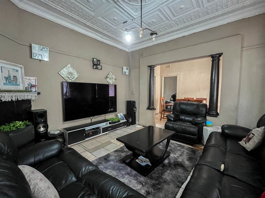 2 Bedroom Property for Sale in Rosettenville Gauteng