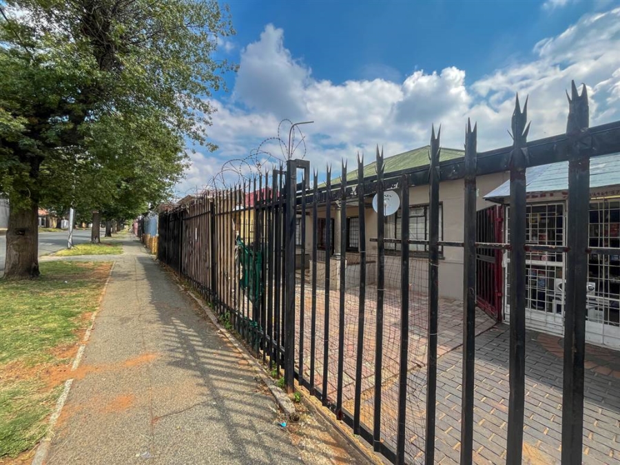 2 Bedroom Property for Sale in Rosettenville Gauteng