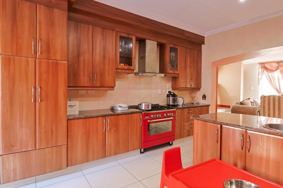 6 Bedroom Property for Sale in Blue Valley Golf Estate Gauteng