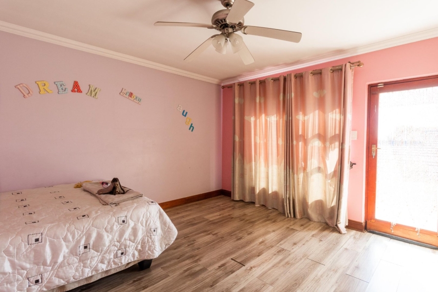 6 Bedroom Property for Sale in Blue Valley Golf Estate Gauteng