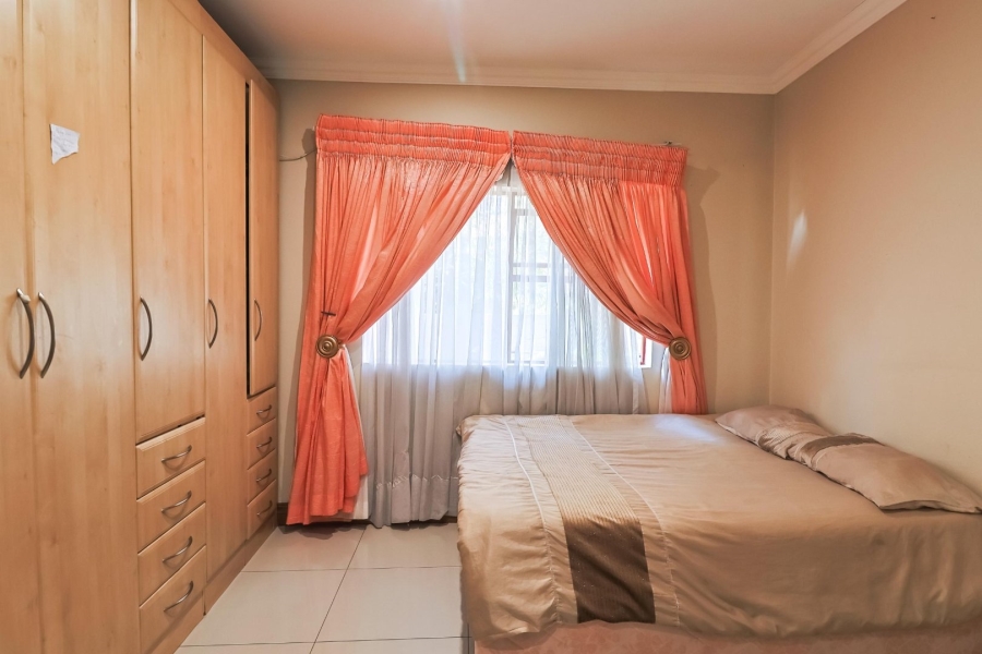 6 Bedroom Property for Sale in Blue Valley Golf Estate Gauteng