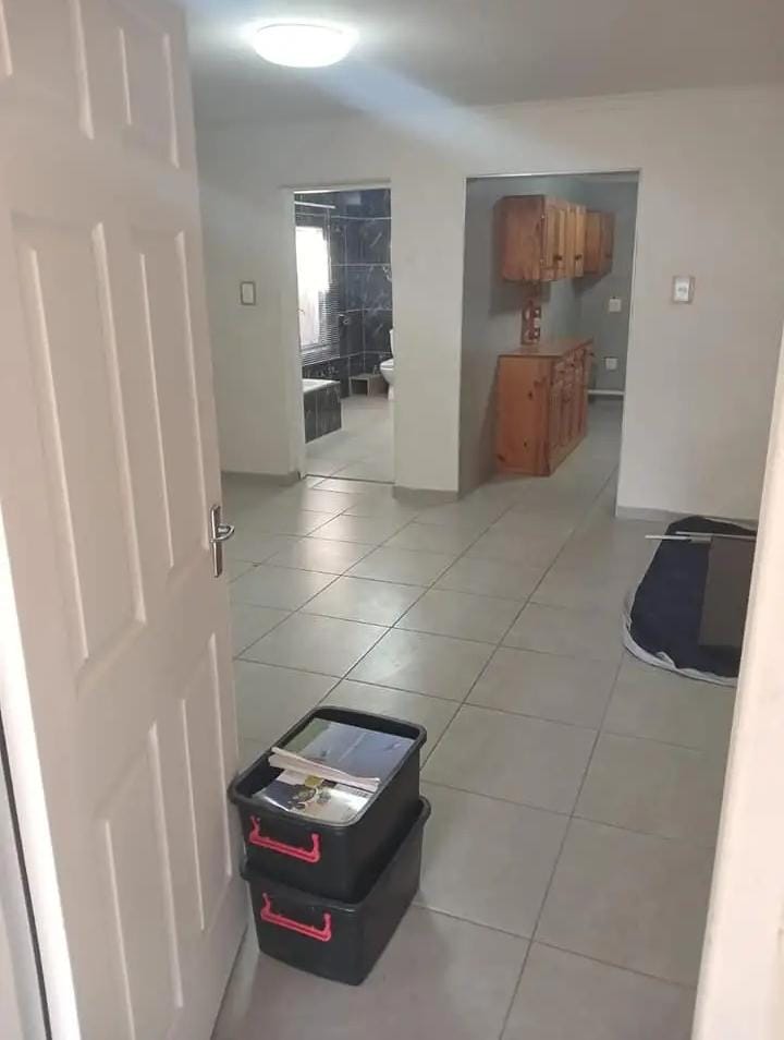 To Let 1 Bedroom Property for Rent in Witfield Gauteng