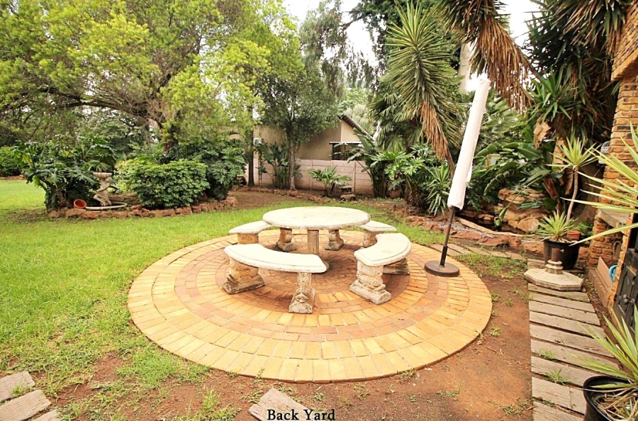 4 Bedroom Property for Sale in Sunward Park Gauteng