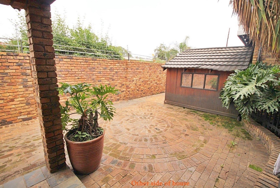4 Bedroom Property for Sale in Sunward Park Gauteng