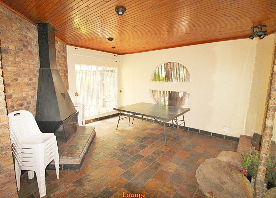 4 Bedroom Property for Sale in Sunward Park Gauteng