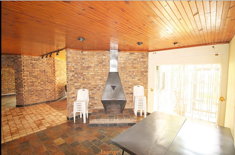4 Bedroom Property for Sale in Sunward Park Gauteng