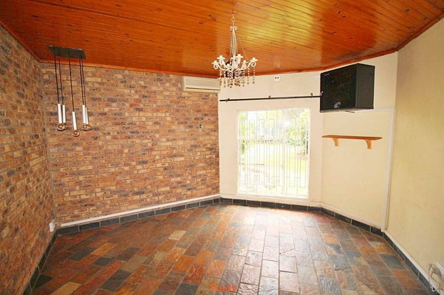 4 Bedroom Property for Sale in Sunward Park Gauteng