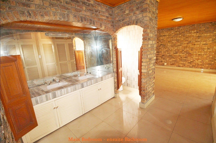 4 Bedroom Property for Sale in Sunward Park Gauteng