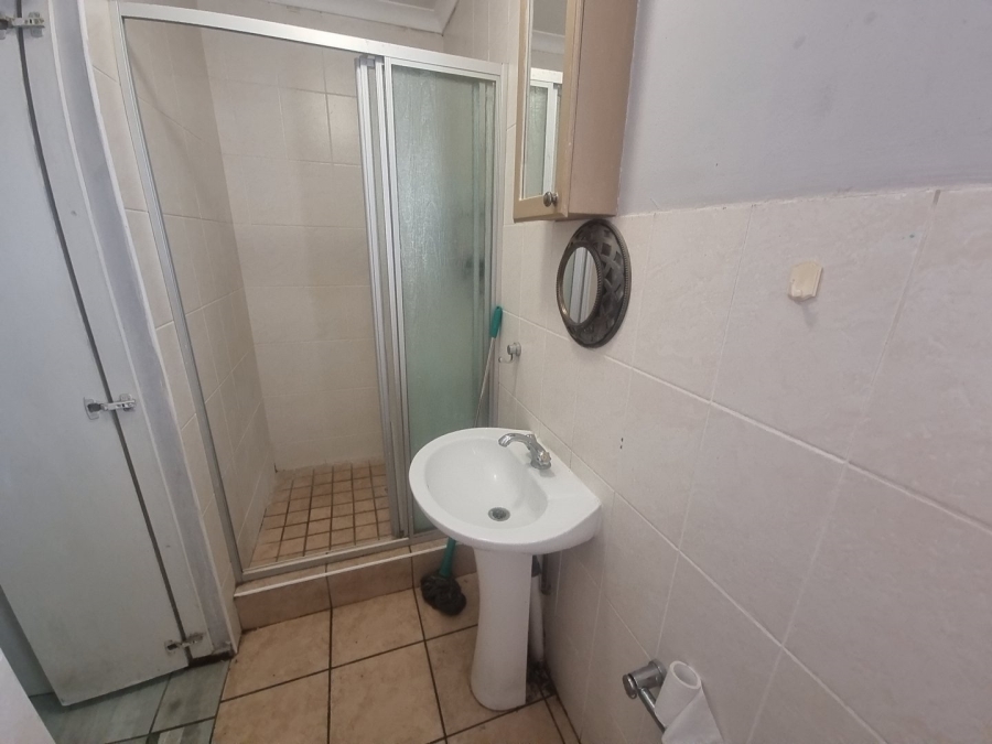  Bedroom Property for Sale in Rooihuiskraal North Gauteng