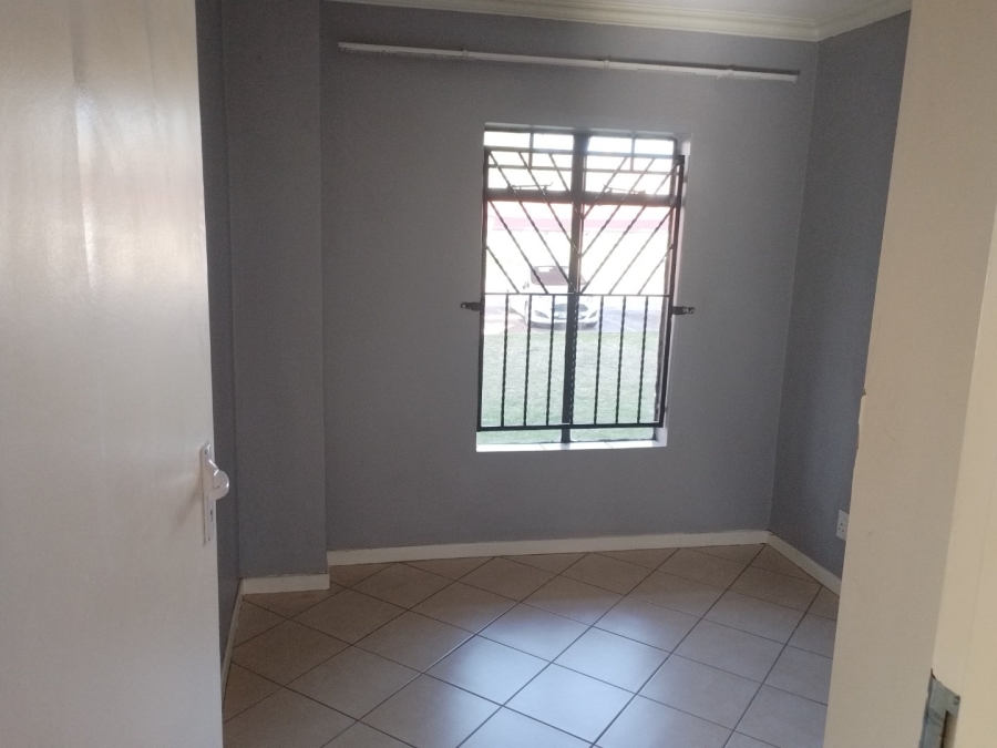 To Let 2 Bedroom Property for Rent in Wonderpark Estate Gauteng
