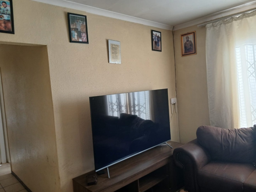 3 Bedroom Property for Sale in Protea Glen Gauteng