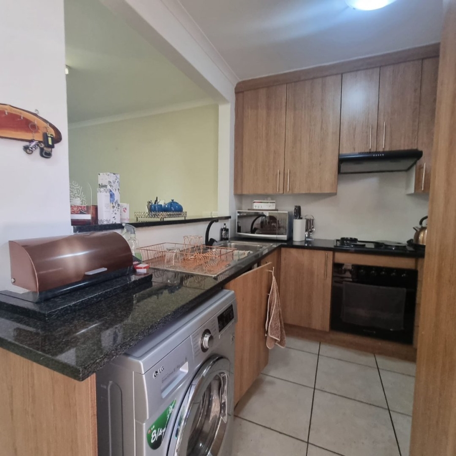 2 Bedroom Property for Sale in Ruimsig Gauteng