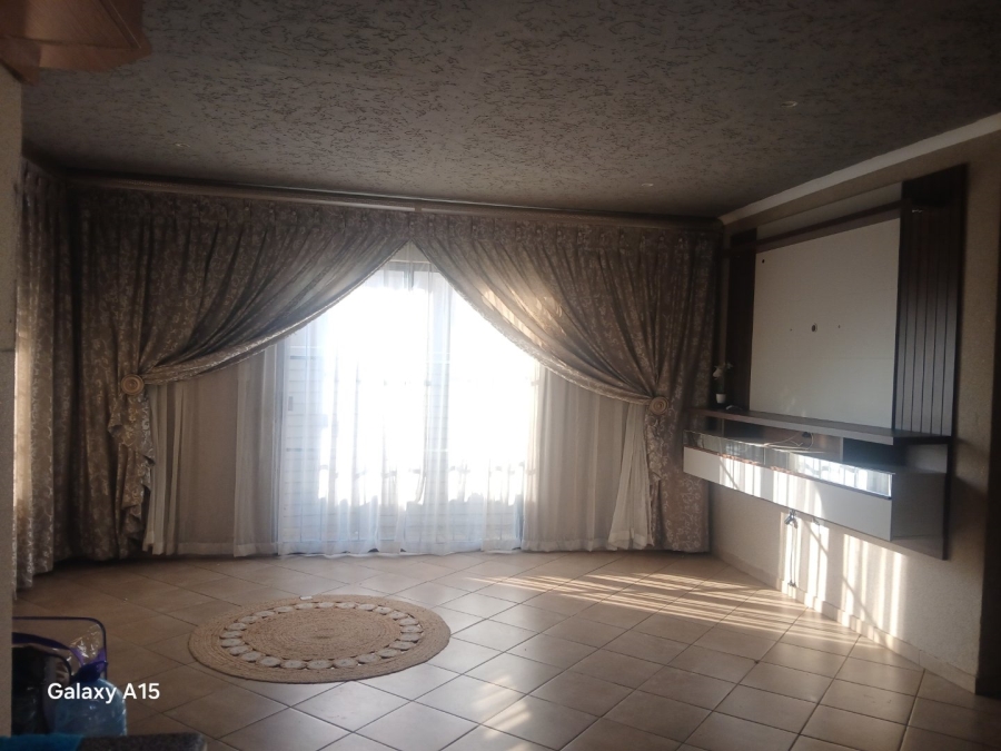 3 Bedroom Property for Sale in Andeon Gauteng
