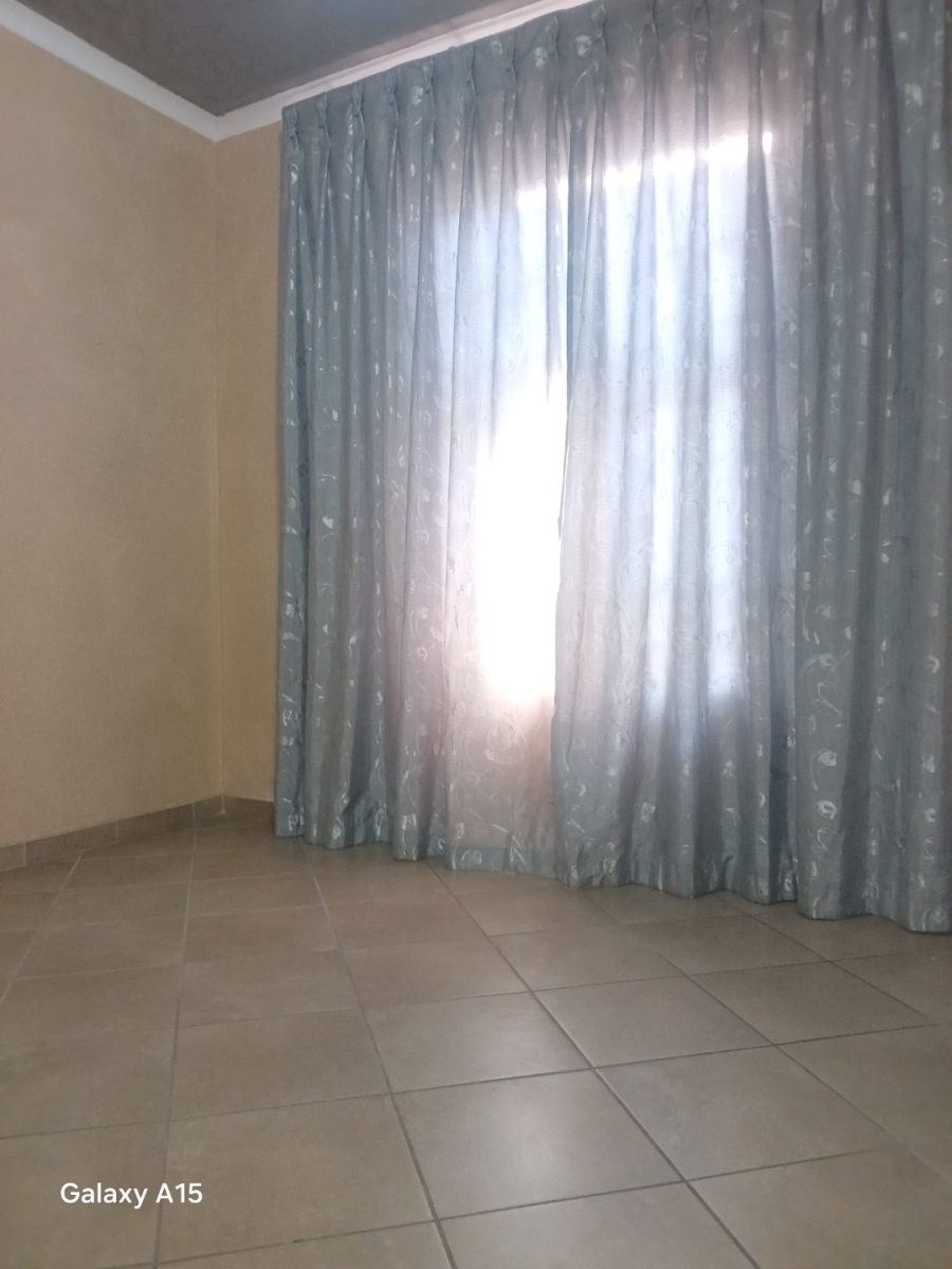 3 Bedroom Property for Sale in Andeon Gauteng