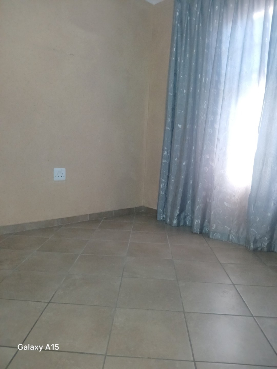 3 Bedroom Property for Sale in Andeon Gauteng