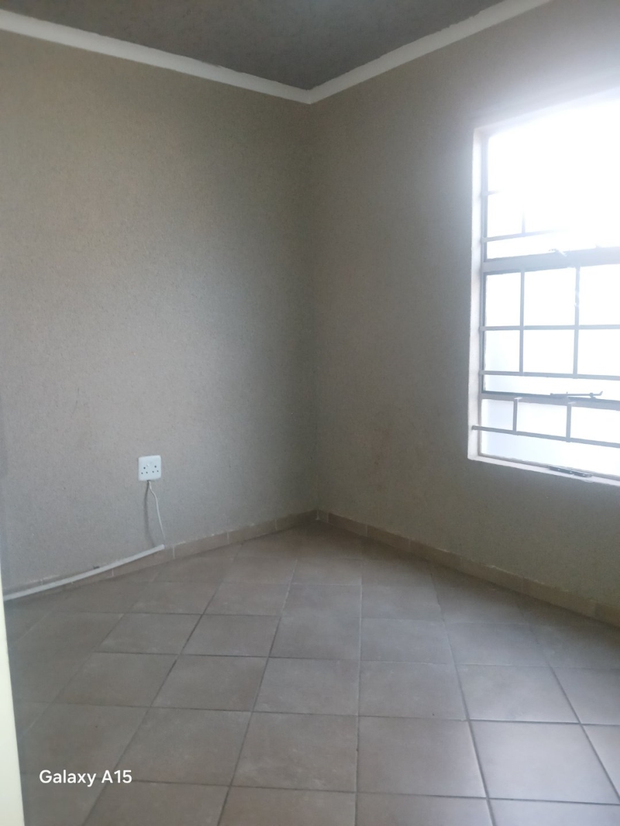 3 Bedroom Property for Sale in Andeon Gauteng