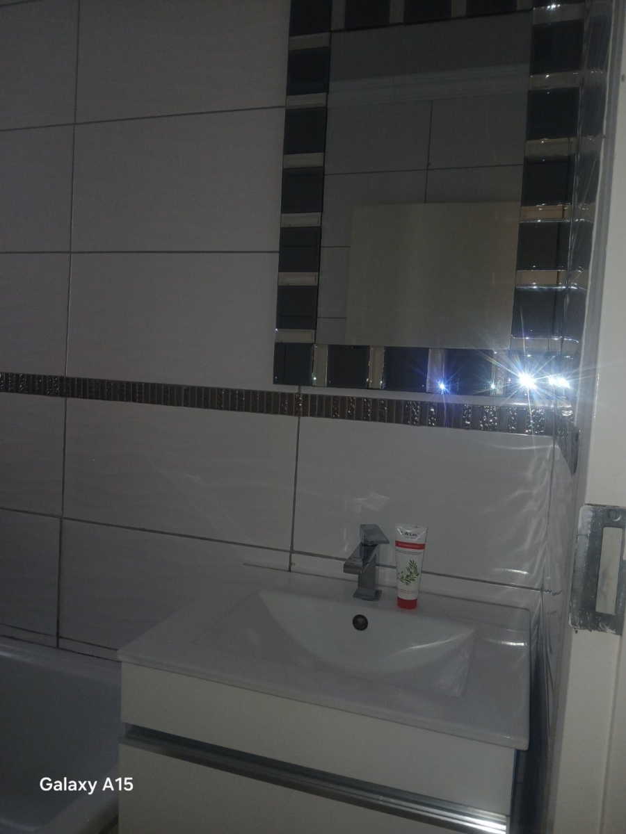 3 Bedroom Property for Sale in Andeon Gauteng