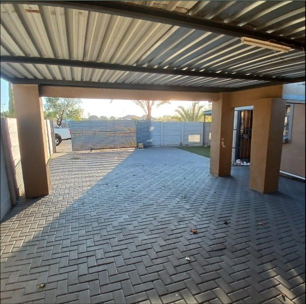 3 Bedroom Property for Sale in Andeon Gauteng