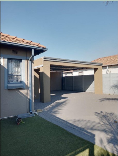 3 Bedroom Property for Sale in Andeon Gauteng