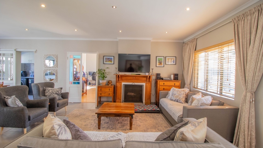 4 Bedroom Property for Sale in Highway Gardens Gauteng
