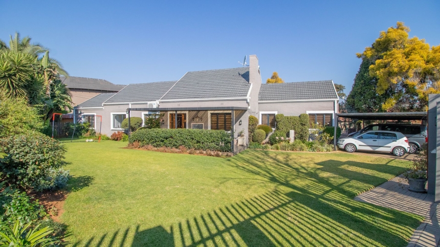 4 Bedroom Property for Sale in Highway Gardens Gauteng