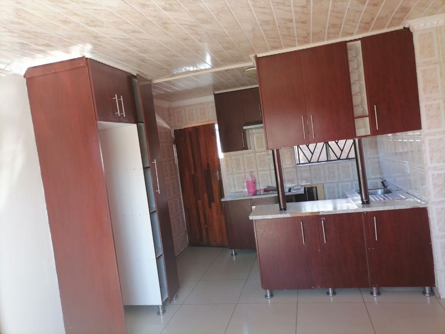 To Let 3 Bedroom Property for Rent in Windmill Park Gauteng