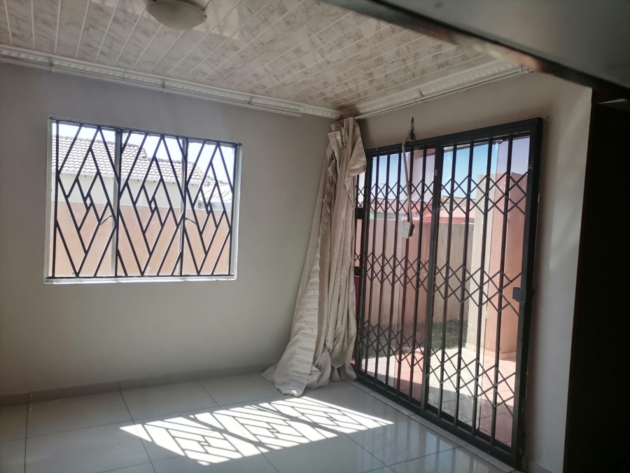 To Let 3 Bedroom Property for Rent in Windmill Park Gauteng