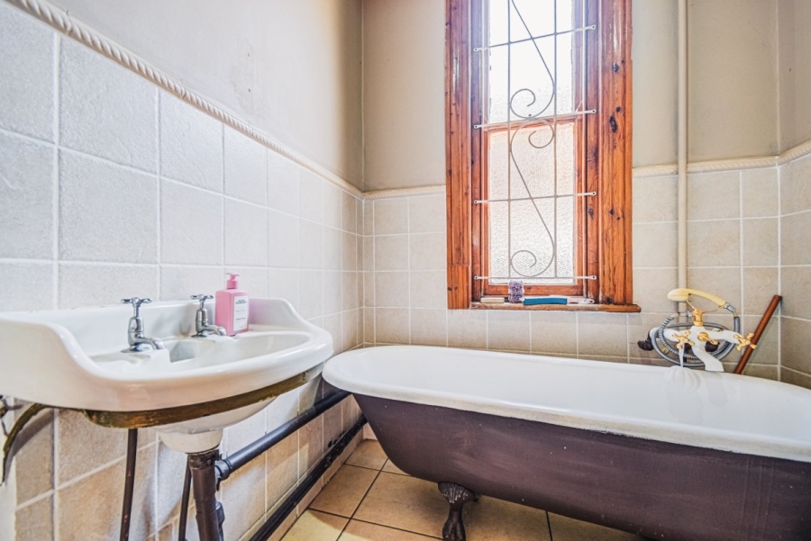 2 Bedroom Property for Sale in Kensington Gauteng