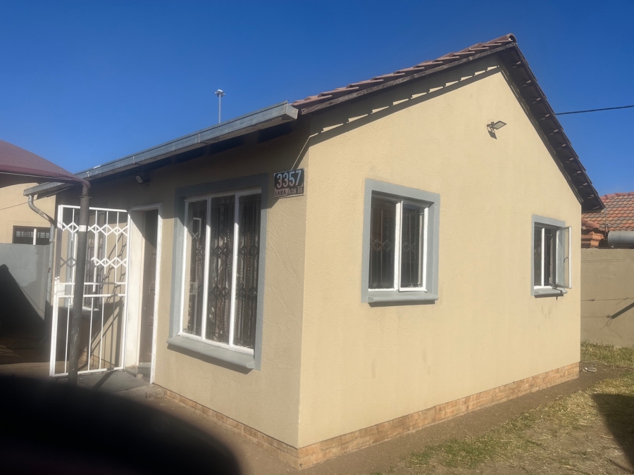  Bedroom Property for Sale in Stretford Gauteng