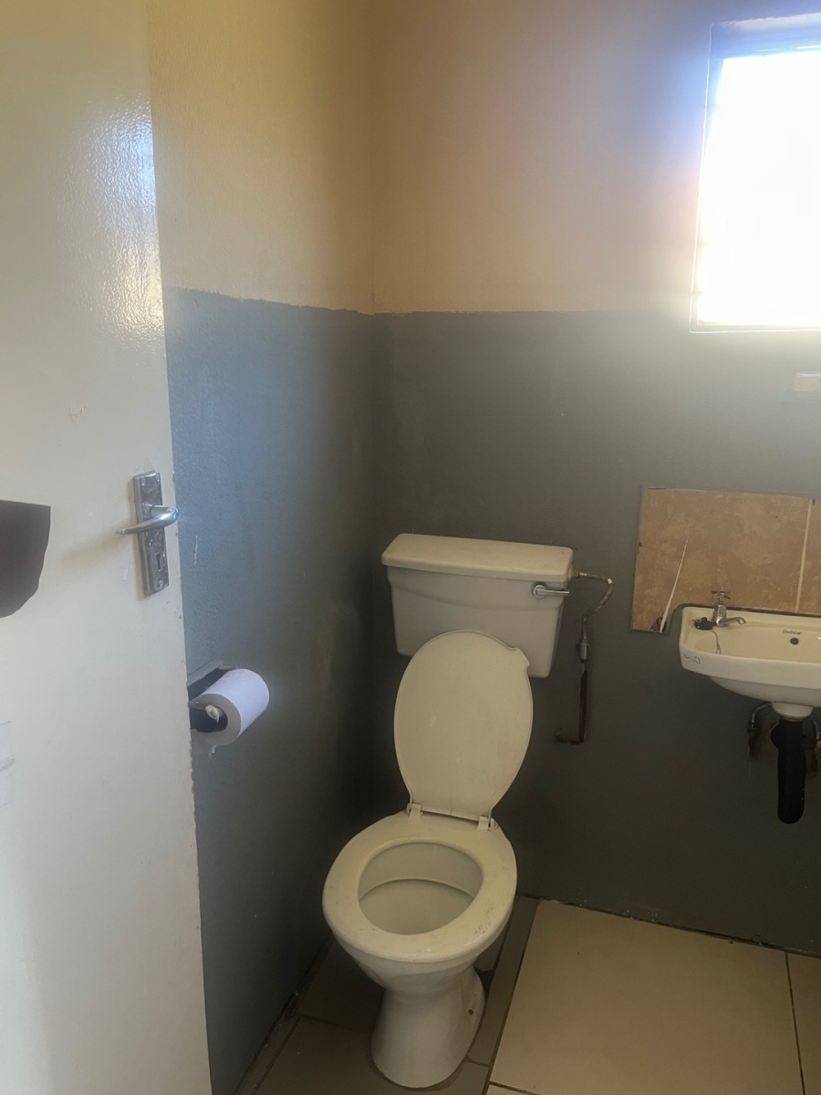  Bedroom Property for Sale in Stretford Gauteng