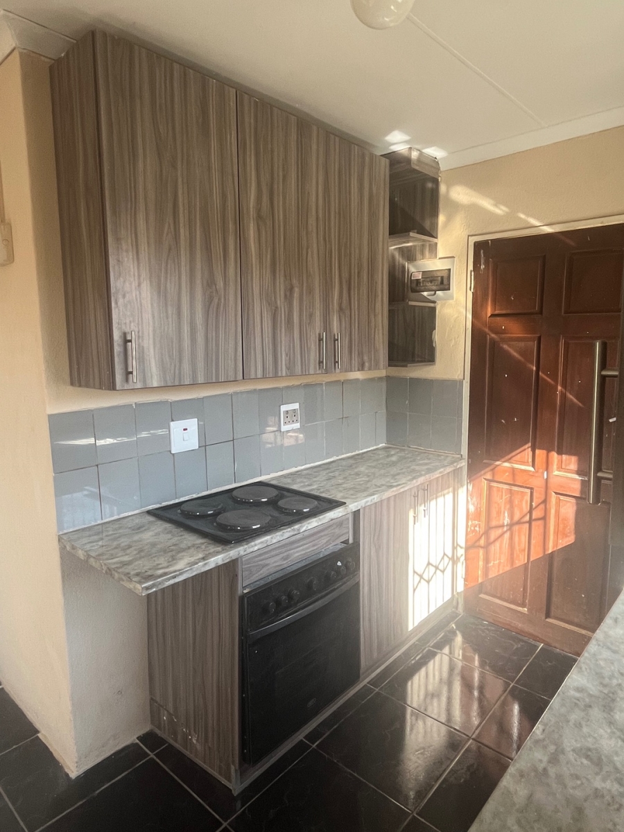  Bedroom Property for Sale in Stretford Gauteng