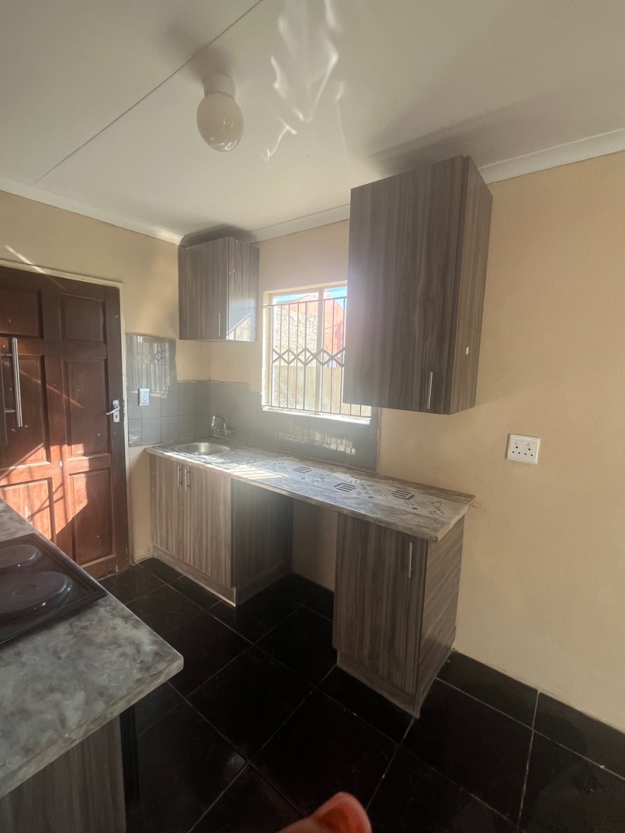  Bedroom Property for Sale in Stretford Gauteng