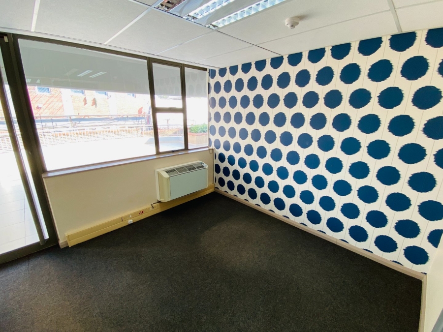 To Let commercial Property for Rent in Nieuw Muckleneuk Gauteng