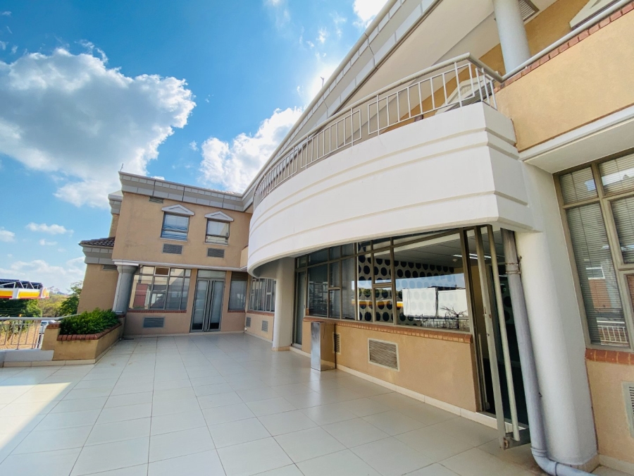 To Let commercial Property for Rent in Nieuw Muckleneuk Gauteng