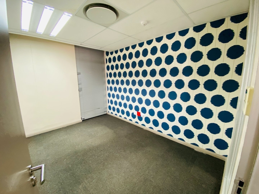 To Let commercial Property for Rent in Nieuw Muckleneuk Gauteng