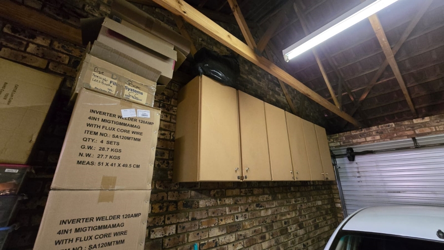 3 Bedroom Property for Sale in Annlin Gauteng
