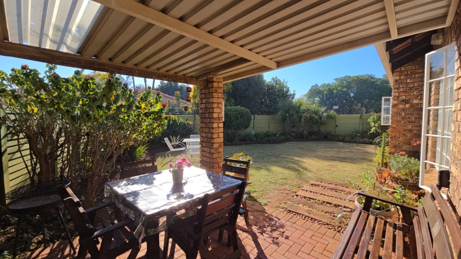 3 Bedroom Property for Sale in Annlin Gauteng