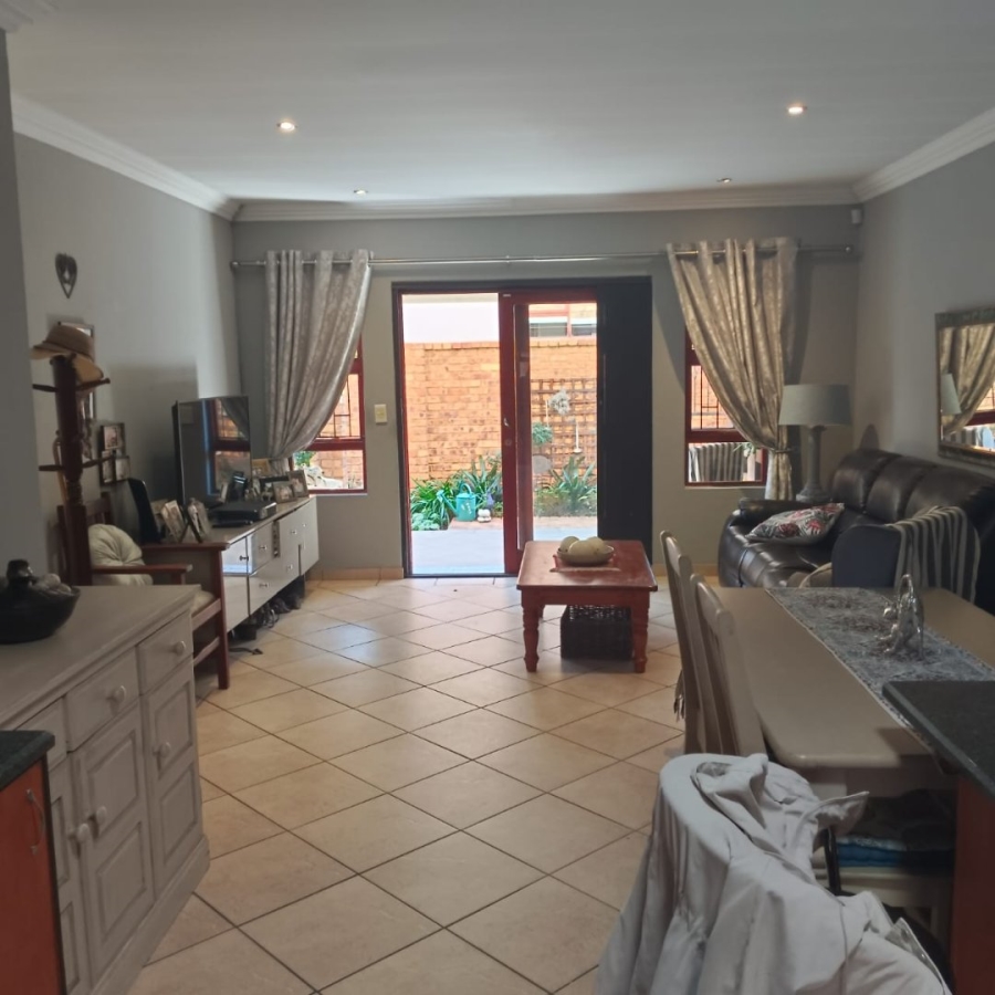 3 Bedroom Property for Sale in Bartlett Gauteng