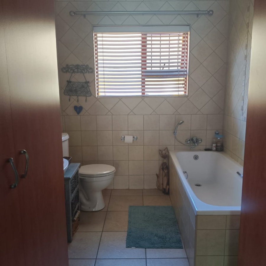 3 Bedroom Property for Sale in Bartlett Gauteng