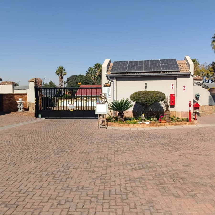3 Bedroom Property for Sale in Bartlett Gauteng