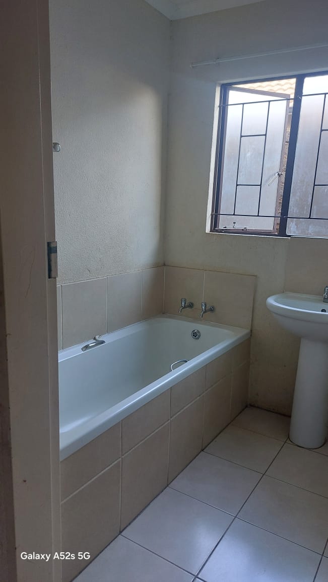 3 Bedroom Property for Sale in Soshanguve East Ext 5 Gauteng