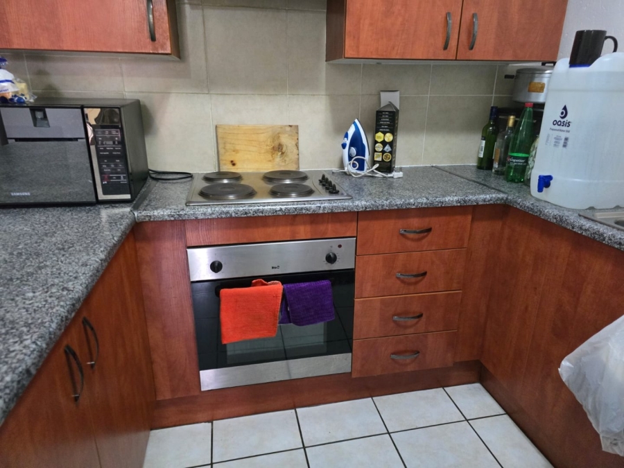 2 Bedroom Property for Sale in Comet Gauteng