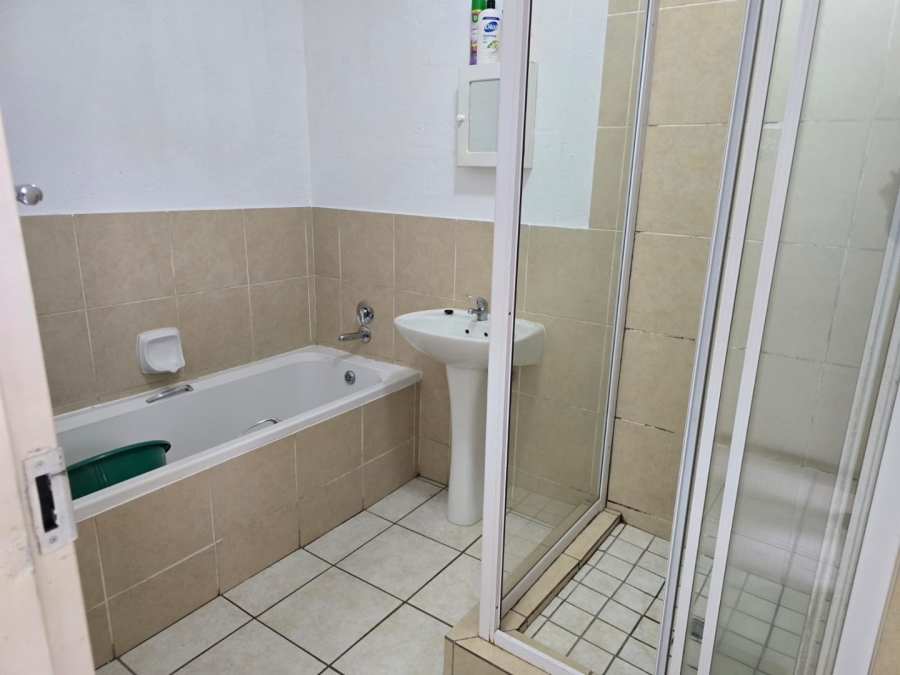 2 Bedroom Property for Sale in Comet Gauteng