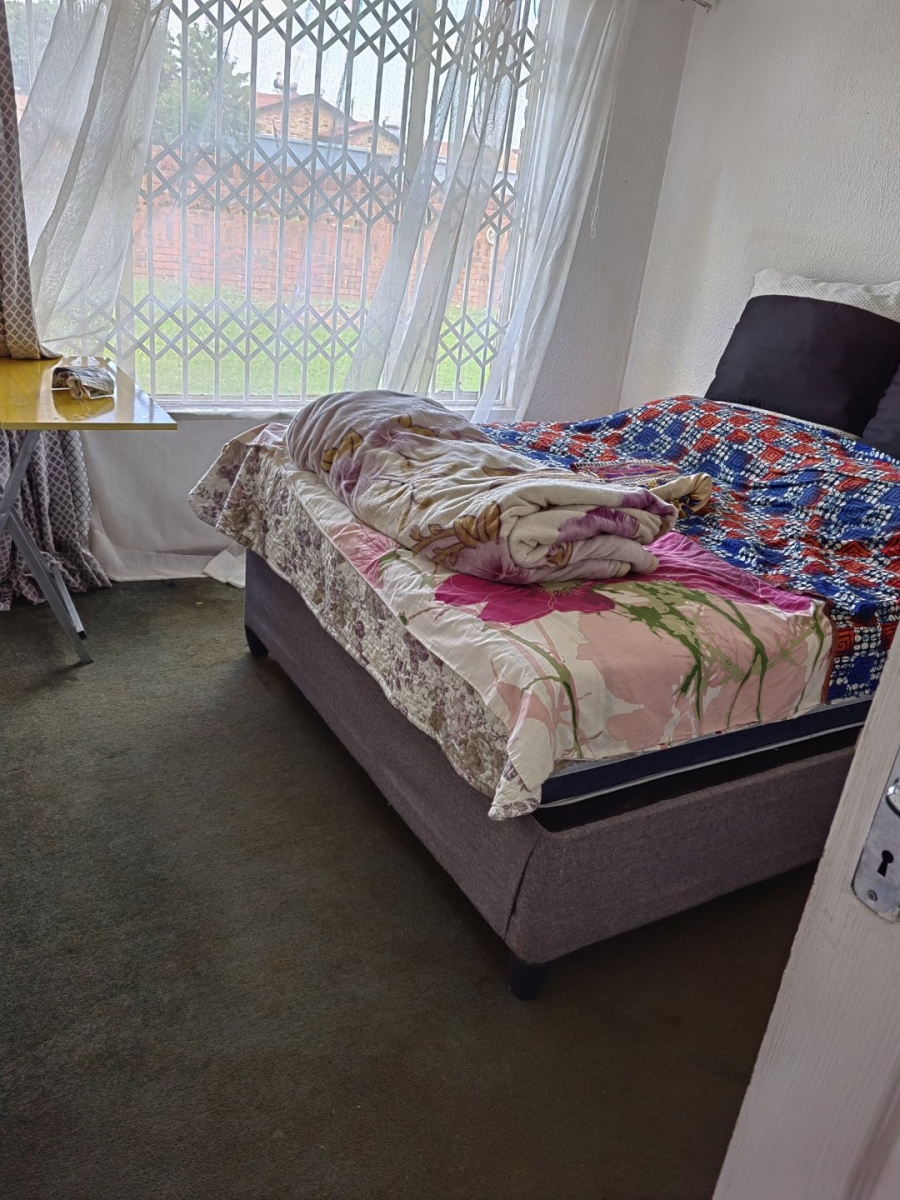 To Let  Bedroom Property for Rent in Mid Ennerdale Gauteng