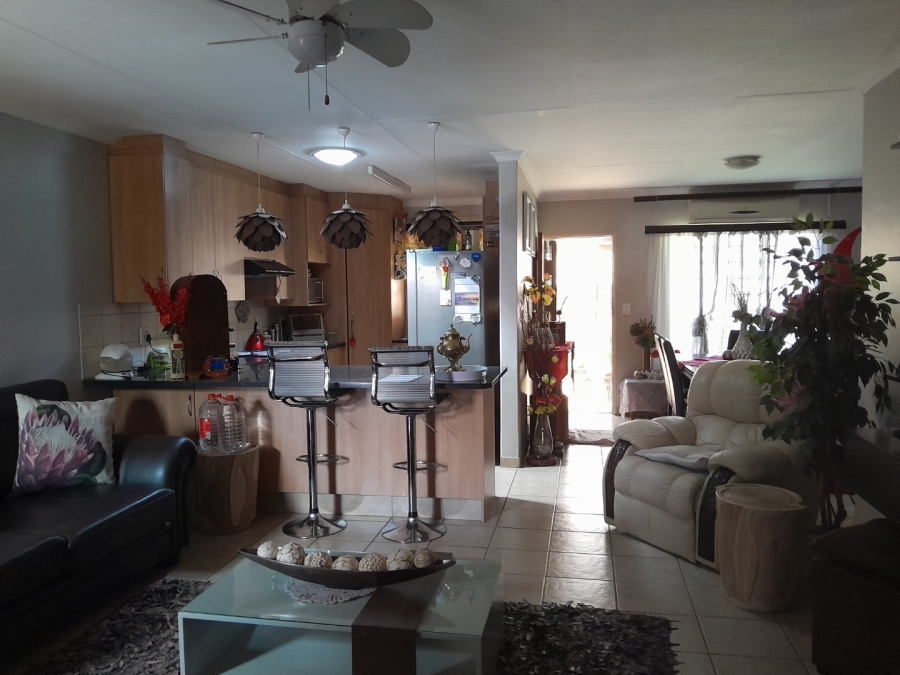 3 Bedroom Property for Sale in Annlin Gauteng