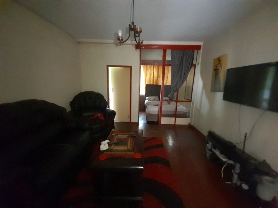 1 Bedroom Property for Sale in Pretoria Central Gauteng