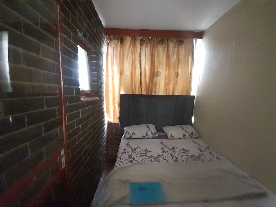 1 Bedroom Property for Sale in Pretoria Central Gauteng