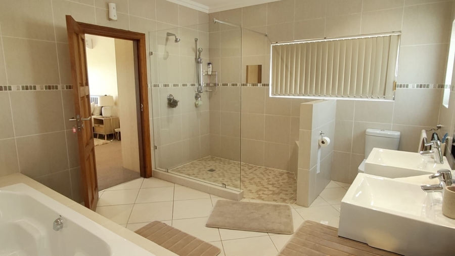 4 Bedroom Property for Sale in Vaal Marina Gauteng
