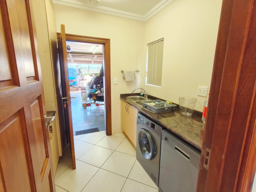 4 Bedroom Property for Sale in Vaal Marina Gauteng